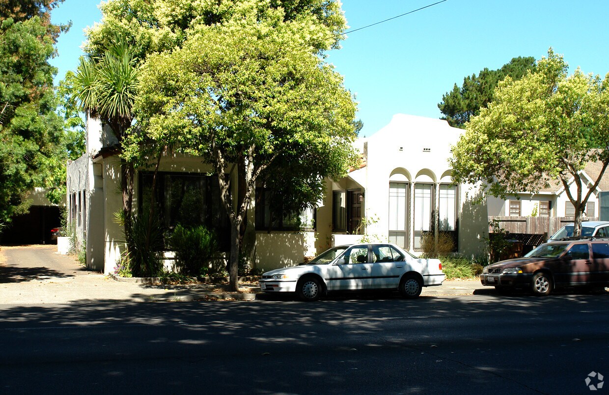 Foto del edificio - 617-619 Jefferson St