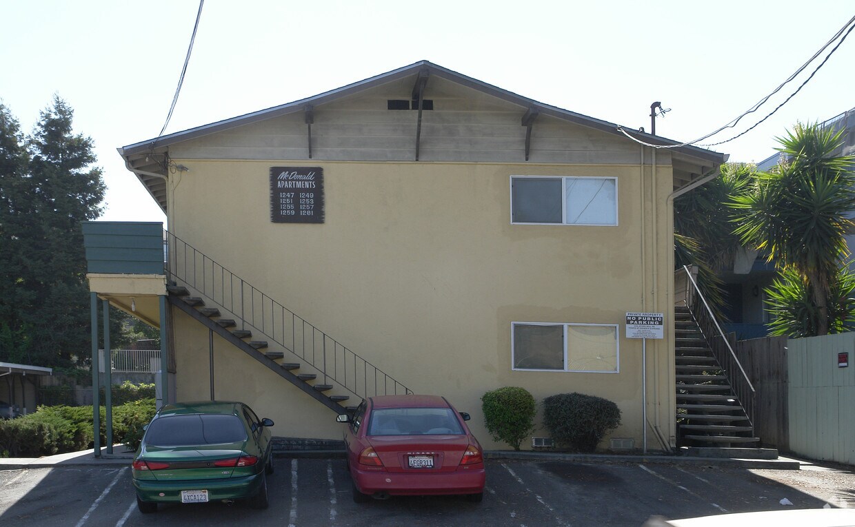 Foto del edificio - 1247-1261 E St