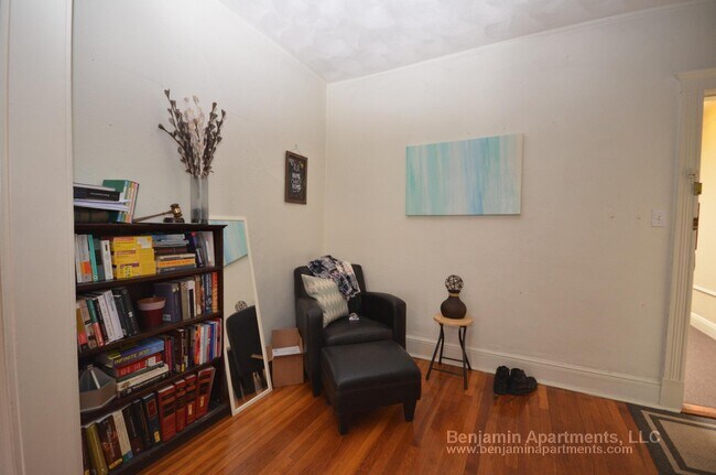 Building Photo - 4 Vinal St