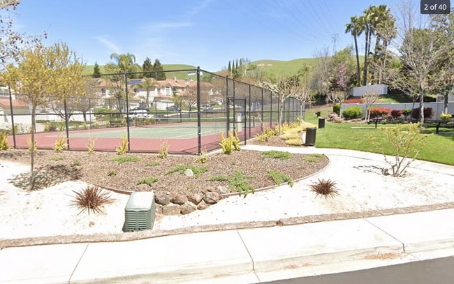 Building Photo - 2250 Flagstone Way