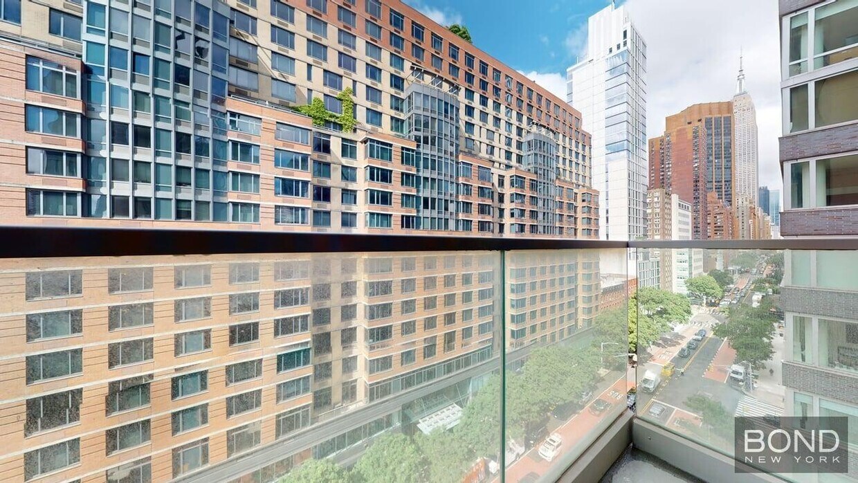 Foto principal - 237 E 34th St