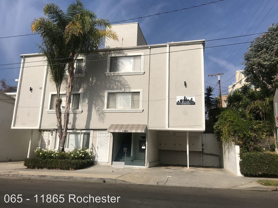 Foto principal - 11865 Rochester Ave