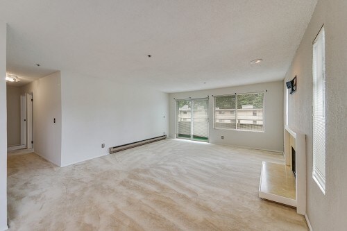 Building Photo - Lynnwood Estates Condo - 2 bedrooms