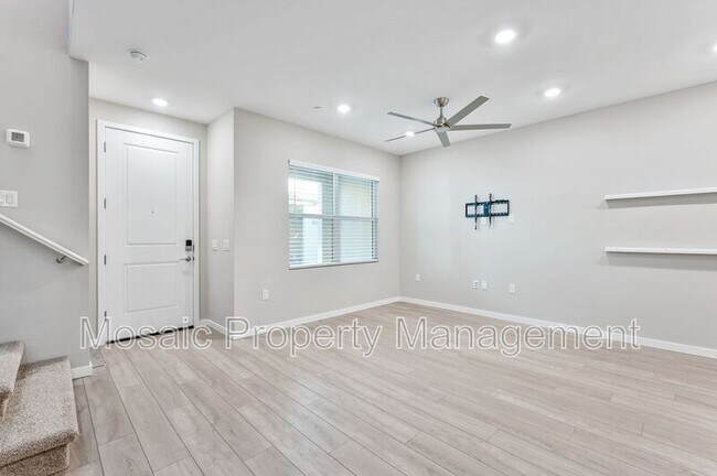 Foto del edificio - 778 E Harper St