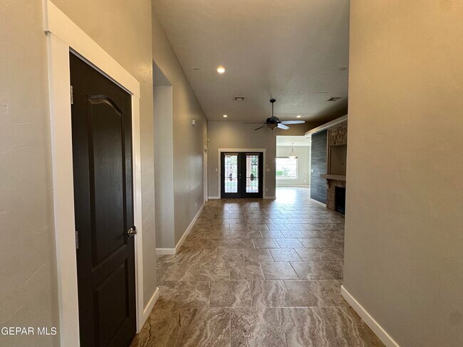 Foto del edificio - 13108 Round Ridge