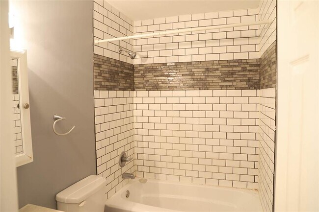 Foto del edificio - 7810 Peachtree St