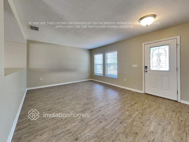 Building Photo - 6960 Lake Eaglebrooke Dr
