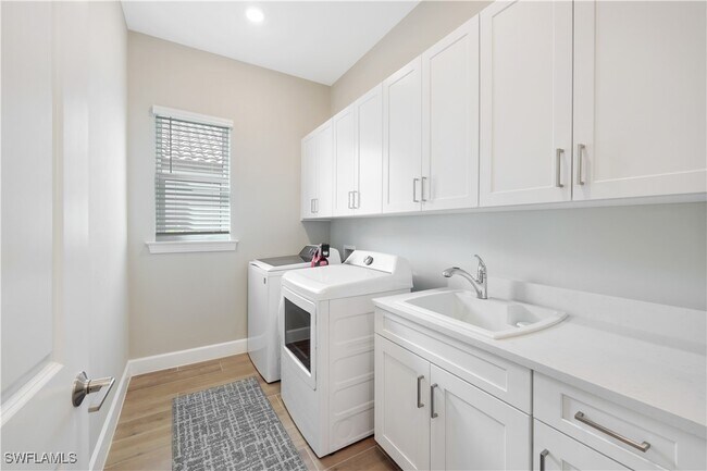 Building Photo - 11912 Noveli Ct