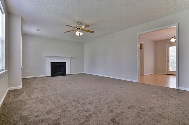 Building Photo - 5 Providence Plantation Ct