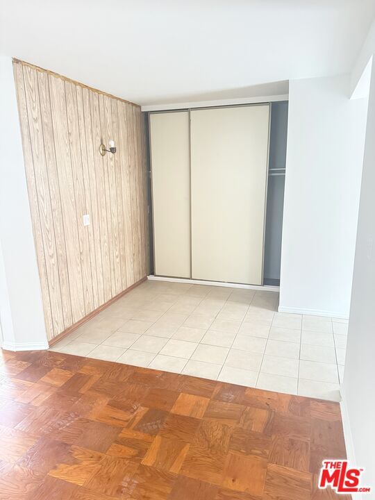Foto del edificio - 220 N Louise St