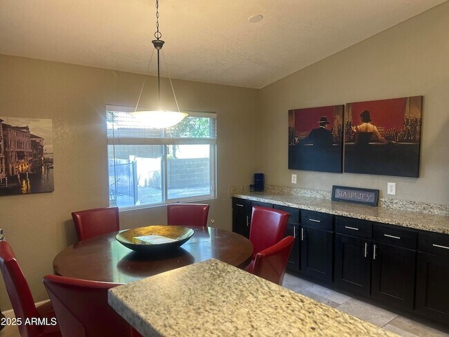 Foto del edificio - 6002 E Beck Ln