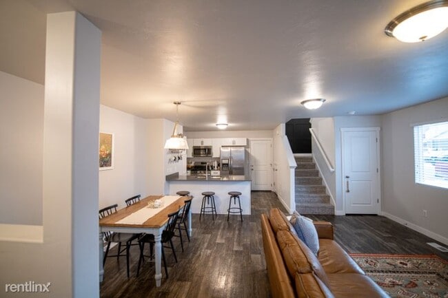 Building Photo - 3 br, 2 bath Townhome - 5154 W Capricco Ct