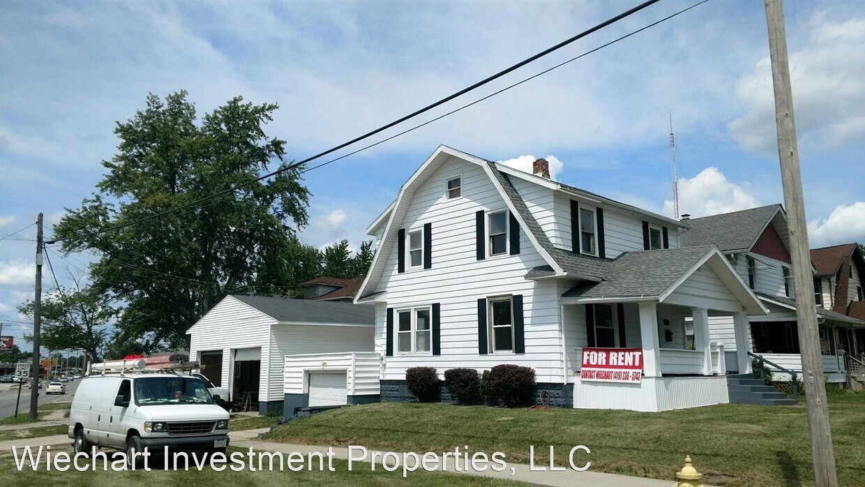 Primary Photo - 3 br, 1 bath House - 405 N Kenilworth