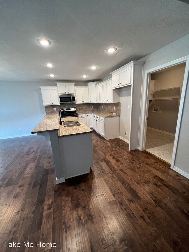 Foto del edificio - 3 br, 2 bath House - 1909 E Parrin Ave