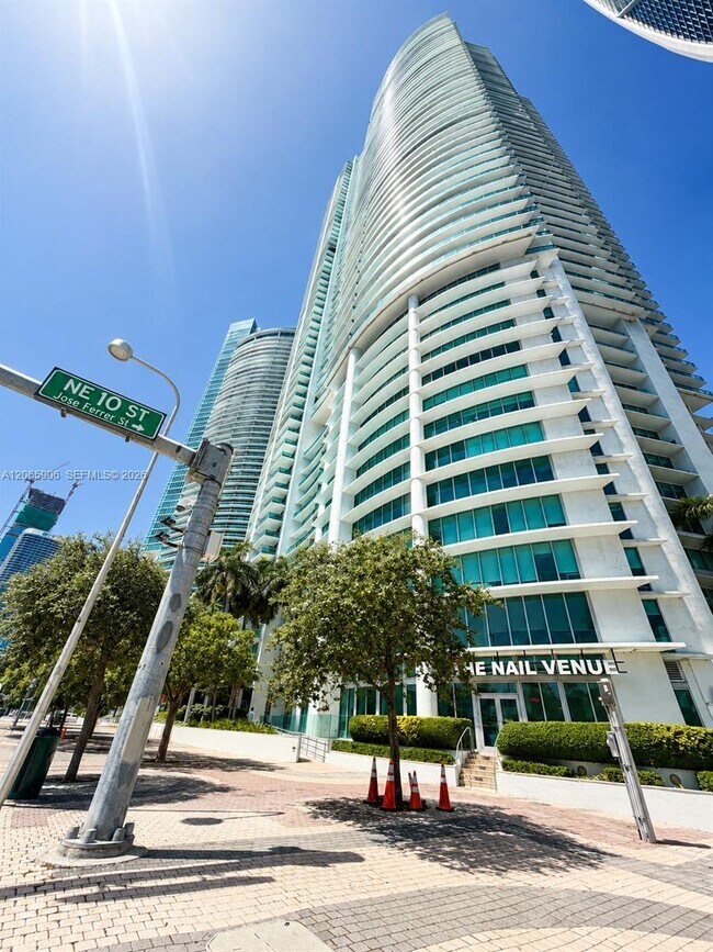 Foto del edificio - 900 Biscayne Blvd