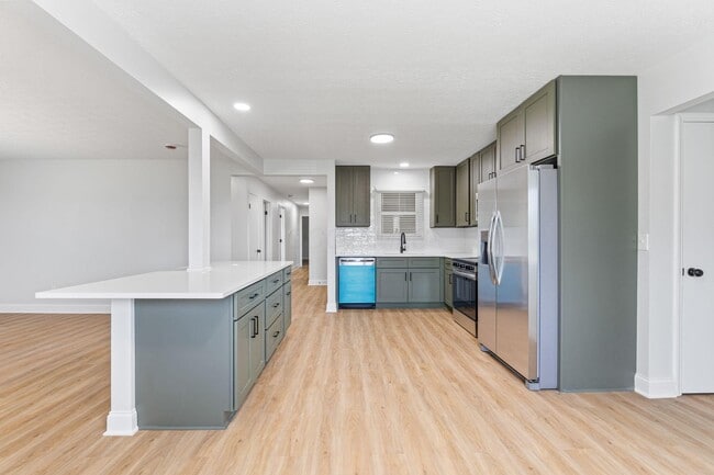 Foto del edificio - 1570 Green Cook Rd