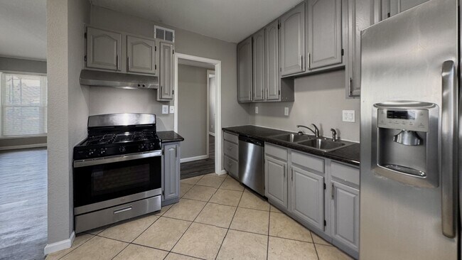 Foto del edificio - 911 Zion St