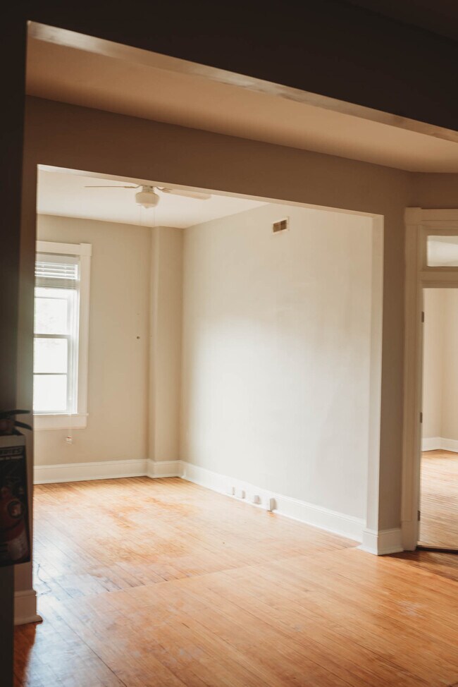 529 E Washington St Unit Apt C, Walterboro, SC 29488 Apartments in