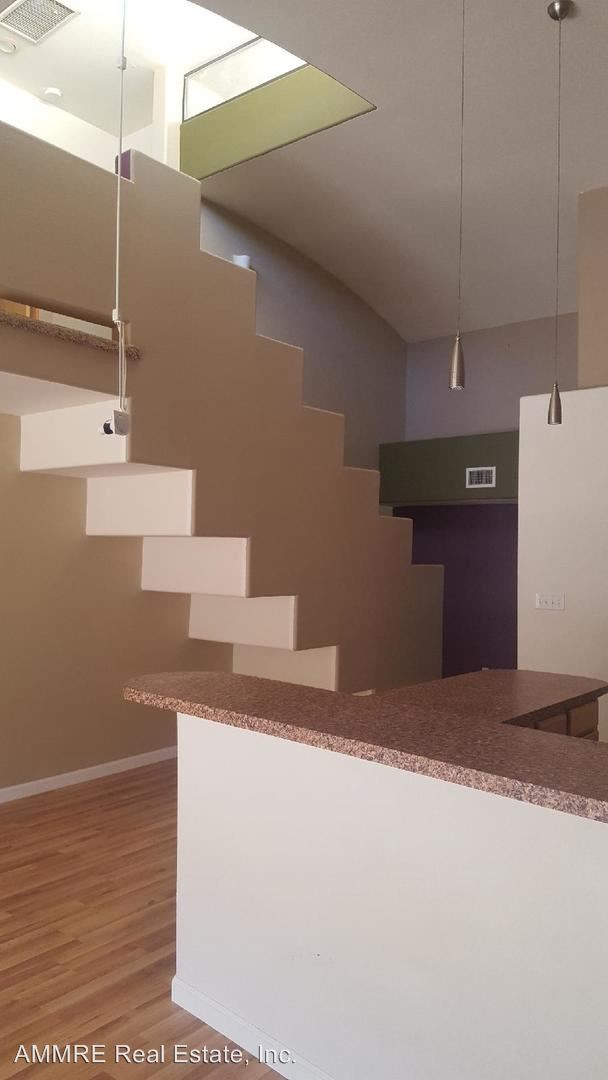 Building Photo - 3 br, 2.5 bath House - 4204 Bay Court NE