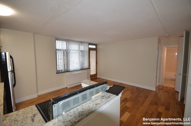 Building Photo - 125 Trapelo Rd