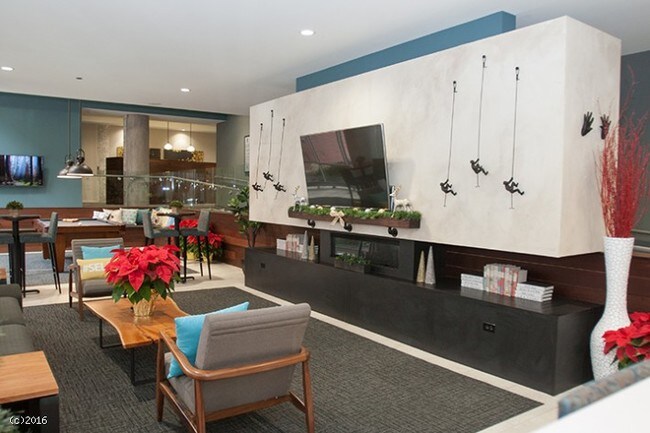 Building Photo - 926 W Washington Blvd