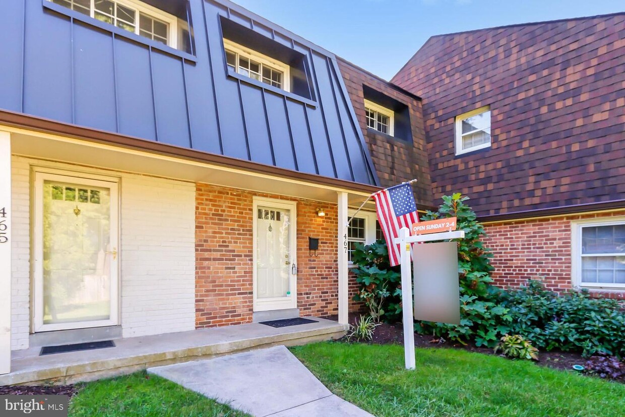 Foto principal - 467 Hampton Ct