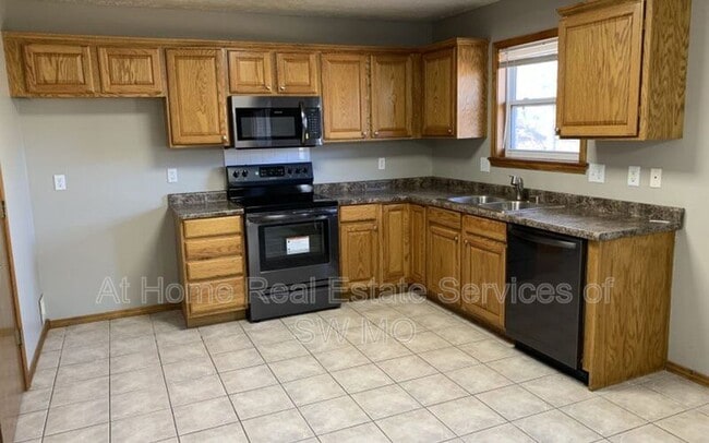 Building Photo - 4501 W Westwood Dr
