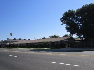 Building Photo - 935 Minnewawa Ave