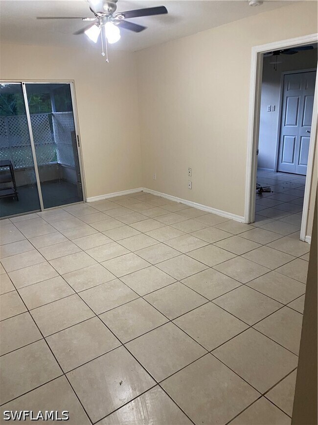 Foto del edificio - 2402 Lantana Ave S