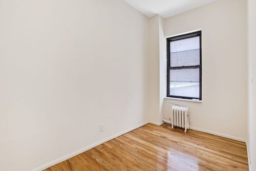 Building Photo - 316 Lexington Ave