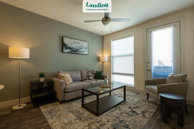 Foto del edificio - 11721 Domain Blvd