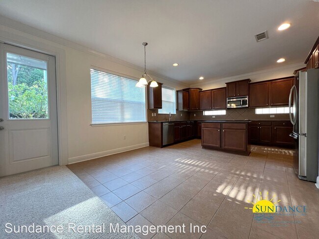Building Photo - 3 br, 2.5 bath House - 379 Miranda Court