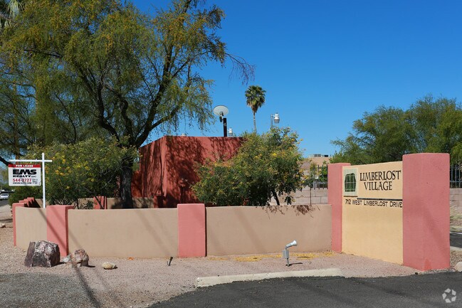 Foto del edificio - Limberlost Village