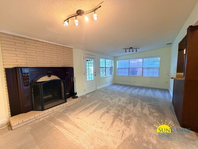 Foto del edificio - Lovely 4 Bedroom Home Close to Ferry Park