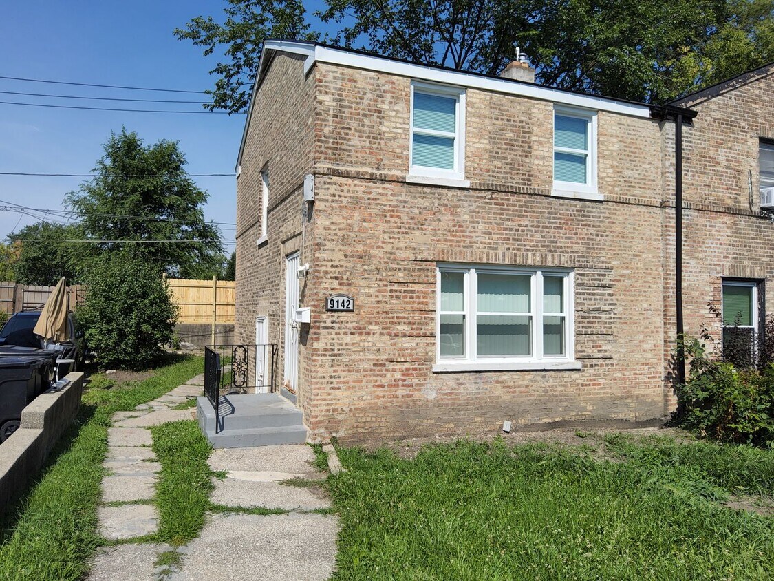 Foto principal - Welcome to your new home at 9142 S Urban A...