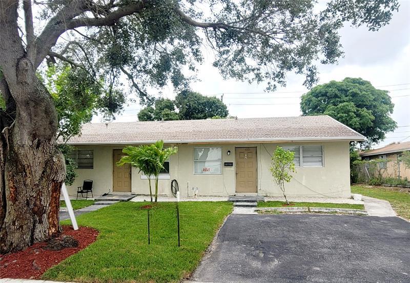 Foto principal - 241 NE 35th St