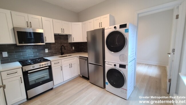 Building Photo - 9 Noyes Plz