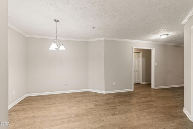 Foto del edificio - 390 Bubble Creek Ct