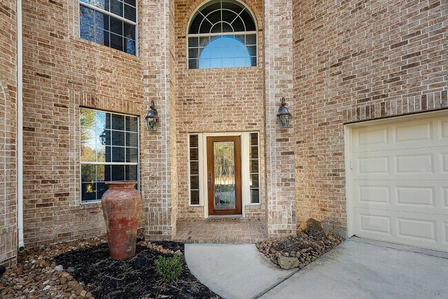 Building Photo - 138 Oriel Oaks Cir
