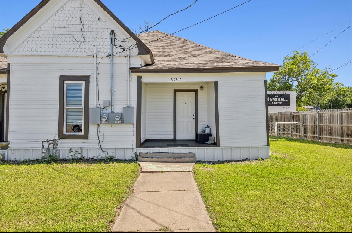Primary Photo - 507 W Chambers St