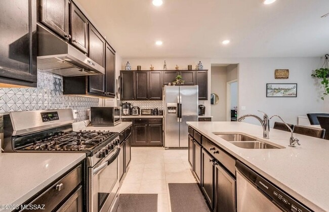 Foto del edificio - 6213 S Blue Water Dr