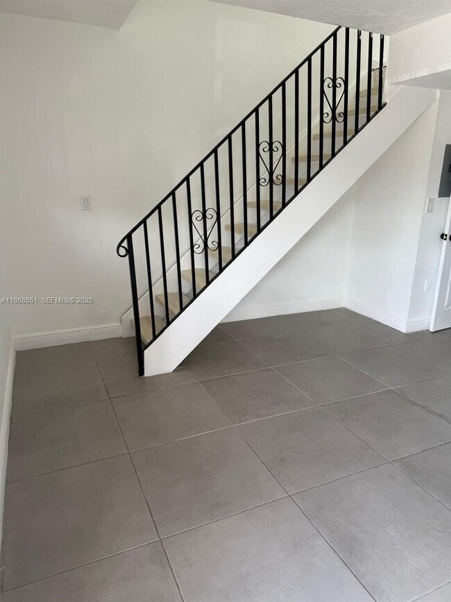 Foto del edificio - 2291 W 53rd Pl