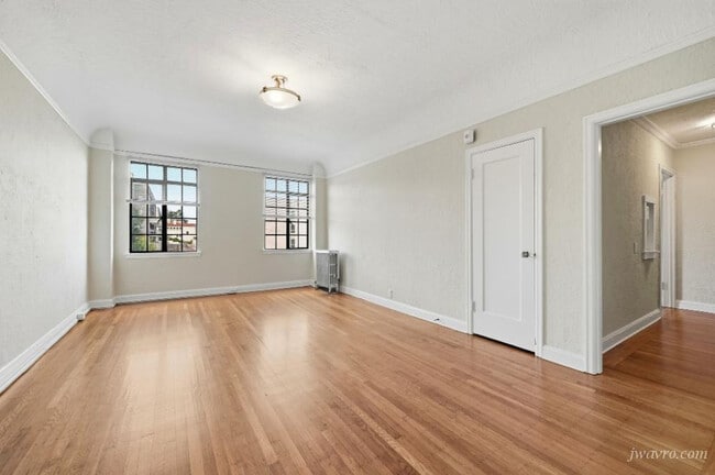 Building Photo - 55 Hermann St