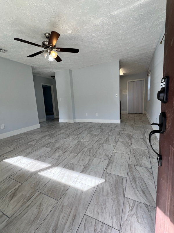 Building Photo - 2134 Sibley Ave