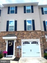 Building Photo - 304 Pinnacle Pl