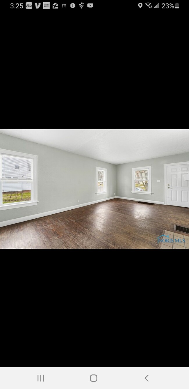 Foto del edificio - 2625 Calverton Rd