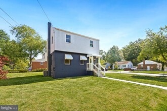 Building Photo - 5204 Lackawanna St