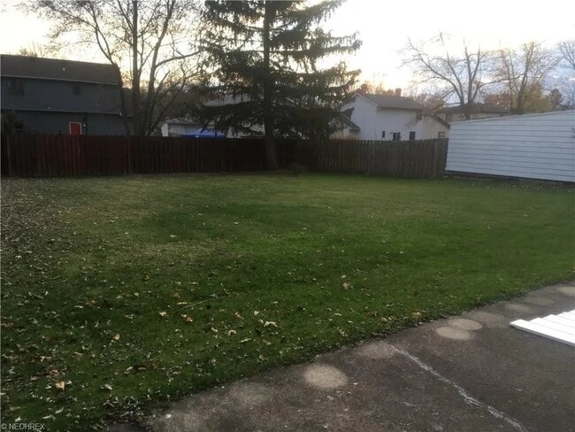 Foto del edificio - 16300 Corkhill Rd