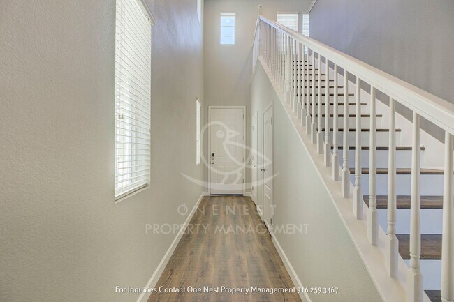 Foto del edificio - 3 bedroom 2.5 bathroom beautiful home