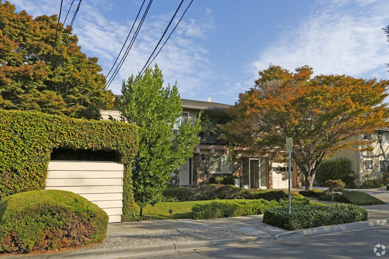 Building Photo - 87 Glen Eyrie Ave